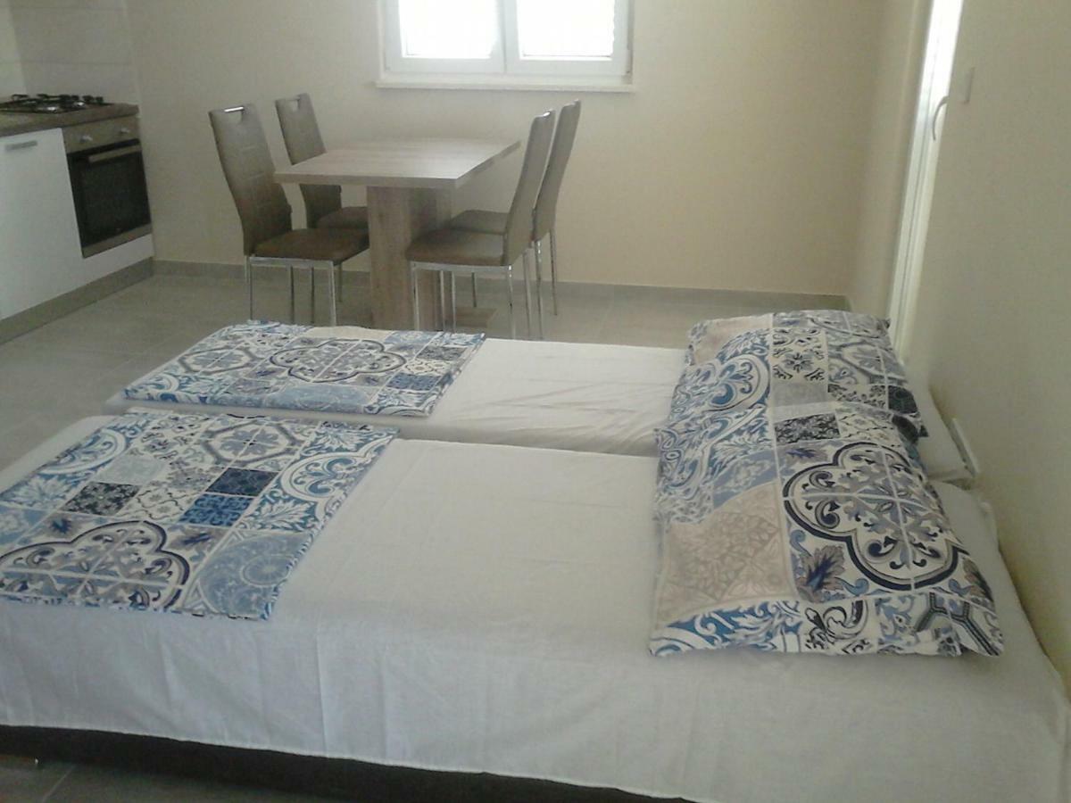 Apartments Juliet Оребич Экстерьер фото