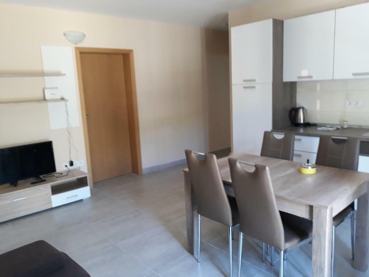 Apartments Juliet Оребич Экстерьер фото