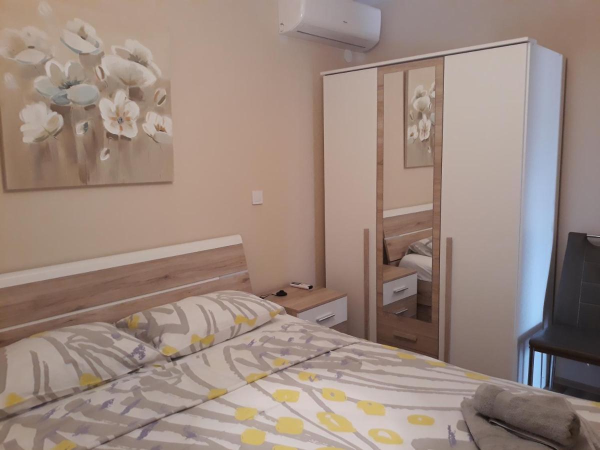 Apartments Juliet Оребич Экстерьер фото